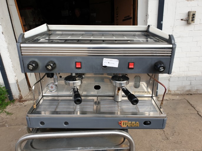 Preis 990 €